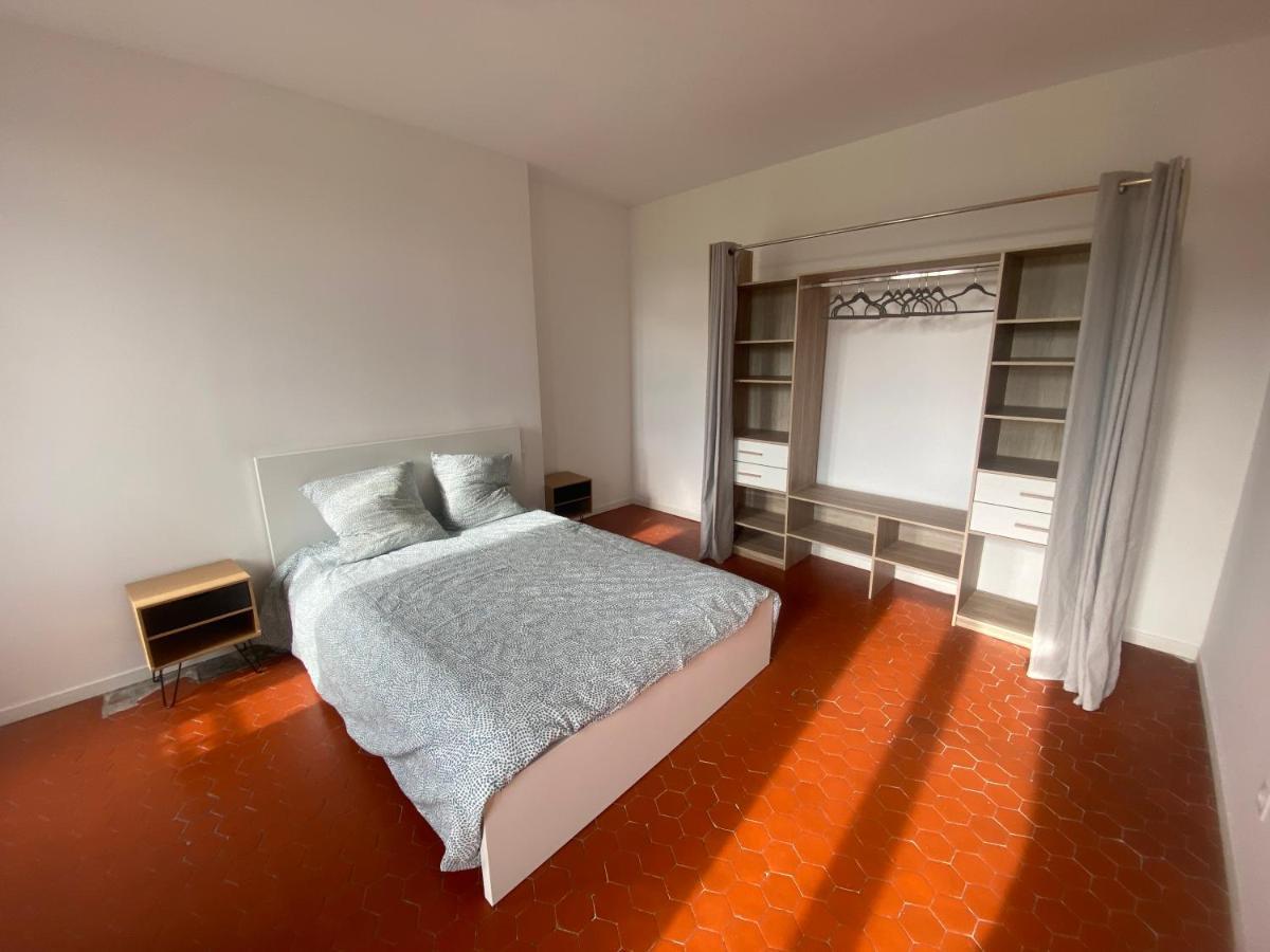 Apartamento Charmant T3 Dans Le Centre Historique Manosque Exterior foto